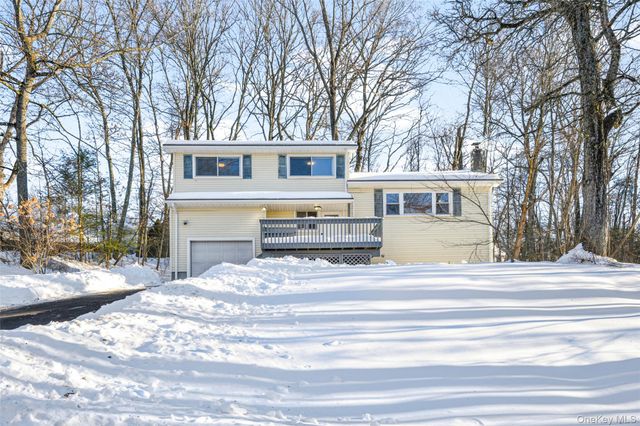 102 Ridge Road, Cortlandt Manor, NY 10567