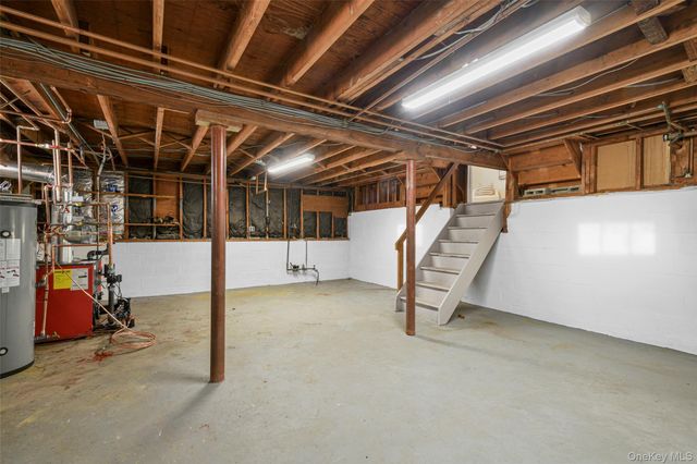 102 Ridge Road, Cortlandt Manor, NY 10567