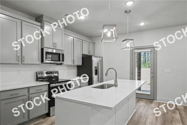 4355 Fern River Bend 34, Norcross, GA 30093