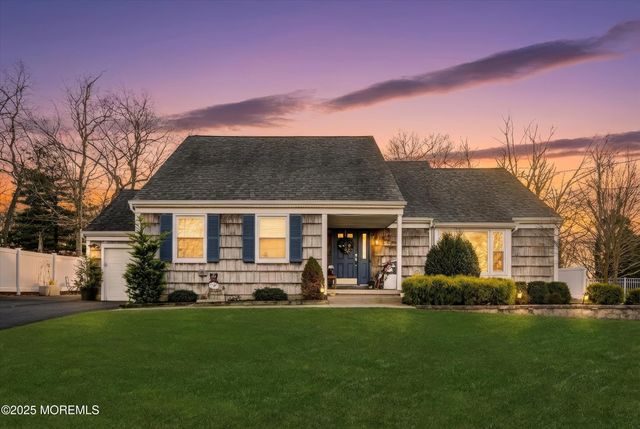 323 Suburban Drive, Toms River, NJ 08753