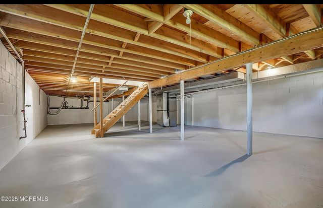 323 Suburban Drive, Toms River, NJ 08753