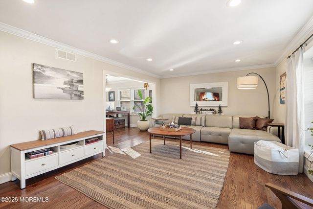 323 Suburban Drive, Toms River, NJ 08753