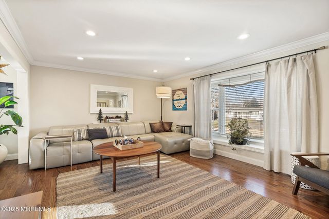 323 Suburban Drive, Toms River, NJ 08753