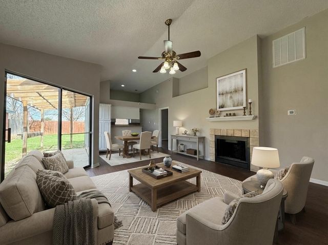 4713 Poppy Drive E, Fort Worth, TX 76137