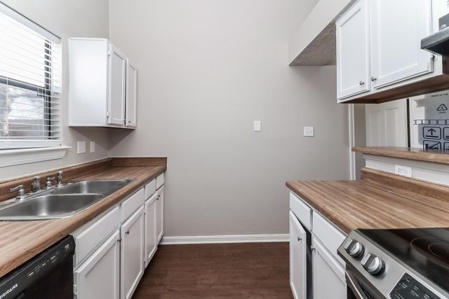 4713 Poppy Drive E, Fort Worth, TX 76137