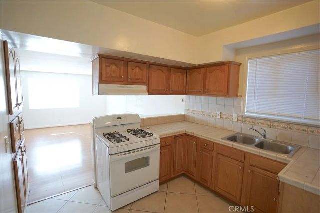 911 Genoa Street A, Monrovia, CA 91016