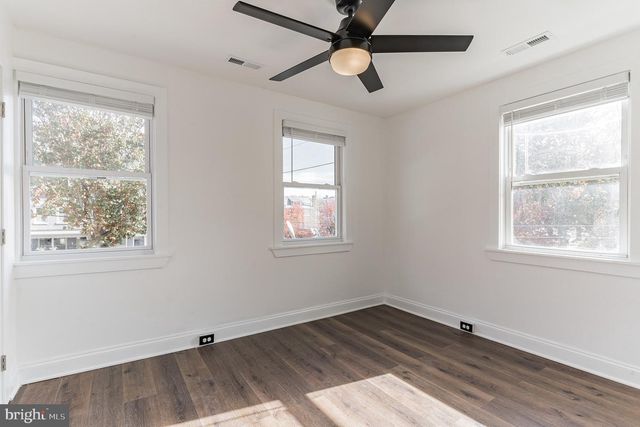 5300 5TH ST NW, Washington, DC 20011