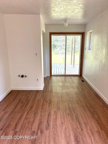 7025 S Gilleys Circle, Wasilla, AK 99623