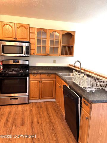 7025 S Gilleys Circle, Wasilla, AK 99623