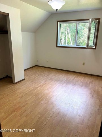 7025 S Gilleys Circle, Wasilla, AK 99623
