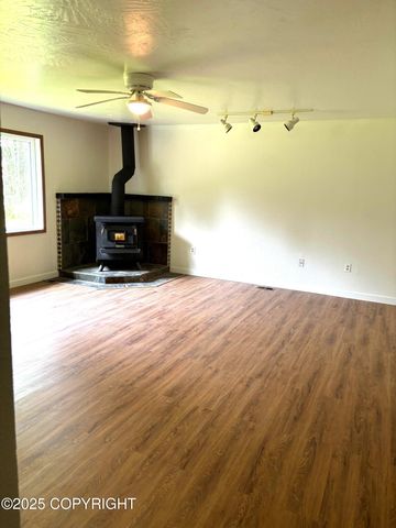 7025 S Gilleys Circle, Wasilla, AK 99623
