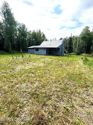 7025 S Gilleys Circle, Wasilla, AK 99623