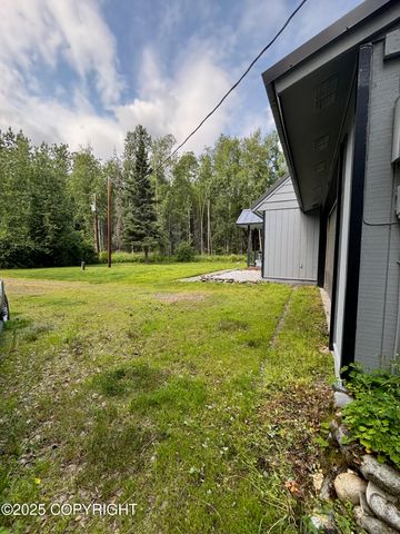 7025 S Gilleys Circle, Wasilla, AK 99623