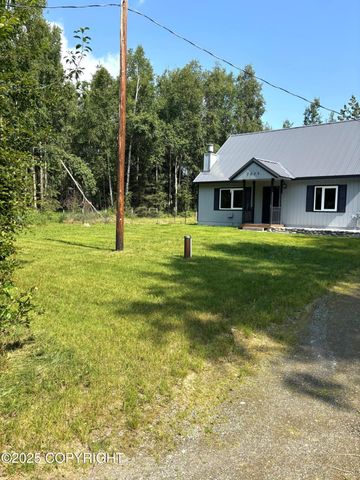7025 S Gilleys Circle, Wasilla, AK 99623
