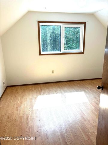 7025 S Gilleys Circle, Wasilla, AK 99623