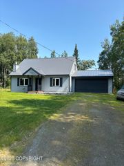 7025 S Gilleys Circle, Wasilla, AK 99623
