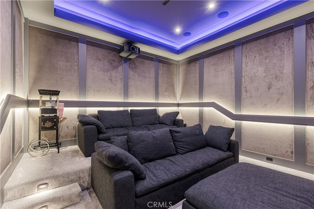 4050 Contera Road, Encino, CA 91436