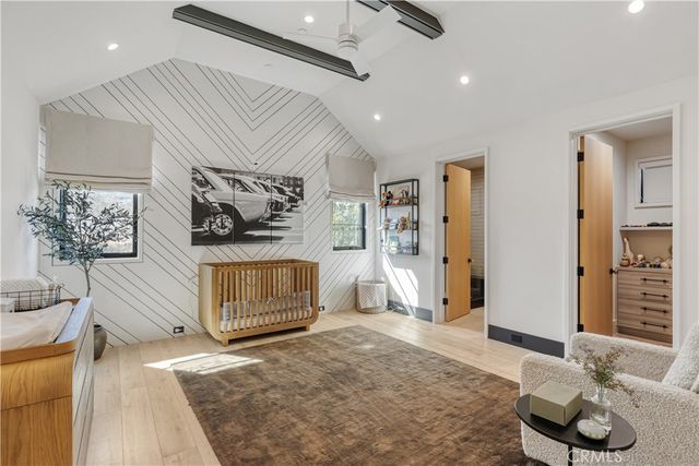 4050 Contera Road, Encino, CA 91436