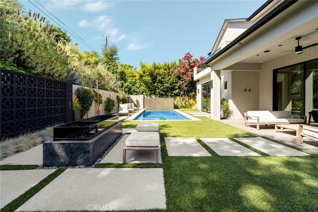 4050 Contera Road, Encino, CA 91436