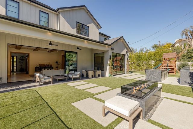 4050 Contera Road, Encino, CA 91436