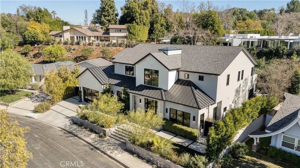4050 Contera Road, Encino, CA 91436