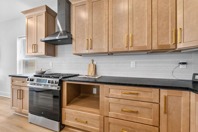 176 N Garfield Avenue, Columbus, OH 43203