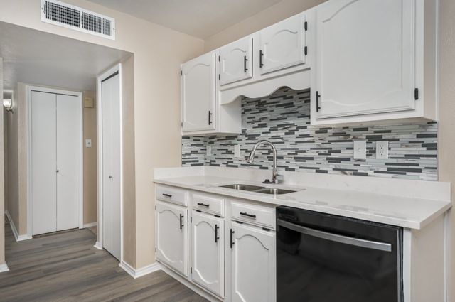 4500 Larner Street, The Colony, TX 75056