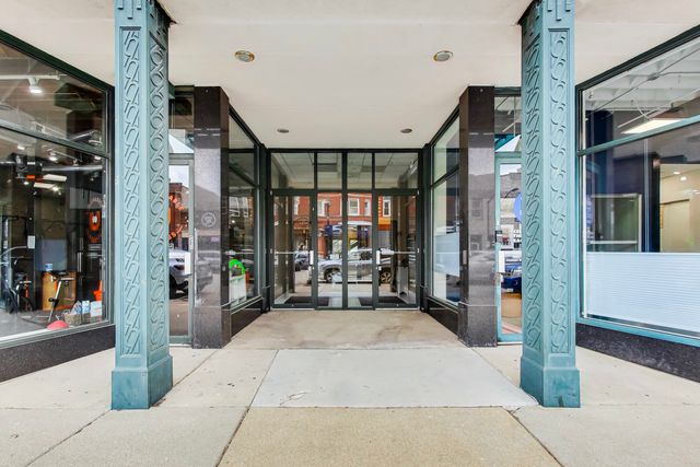 7509 Madison Street B3, Forest Park, IL 60130