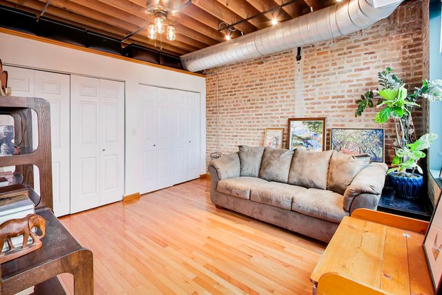 7509 Madison Street B3, Forest Park, IL 60130