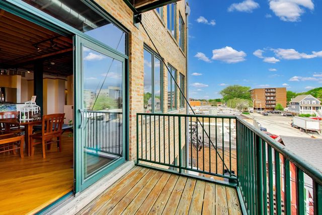 7509 Madison Street B3, Forest Park, IL 60130