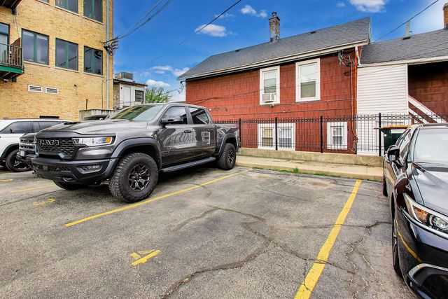 7509 Madison Street B3, Forest Park, IL 60130