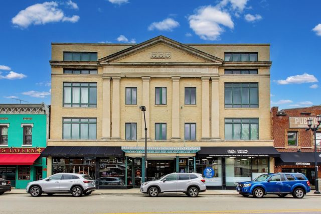 7509 Madison Street B3, Forest Park, IL 60130