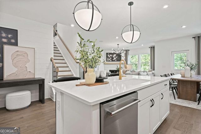 6122 Marigold Way, Atlanta, GA 30349