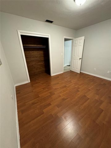 121 33RD AVENUE E, Bradenton, FL 34208