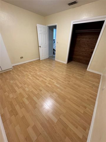 121 33RD AVENUE E, Bradenton, FL 34208