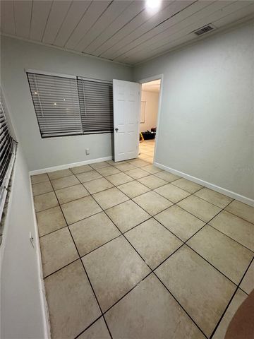 121 33RD AVENUE E, Bradenton, FL 34208