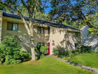 85 Bayberry Ln Unit 85, South Burlington, VT 05403