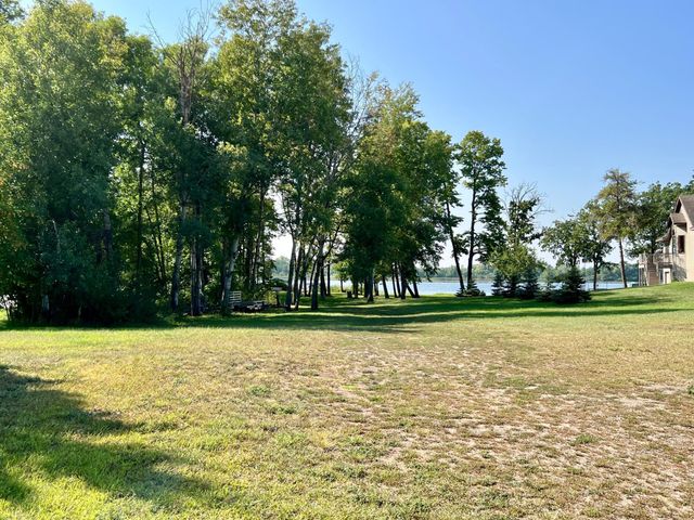 1904 Bridgeview Boulevard, Detroit Lakes, MN 56501