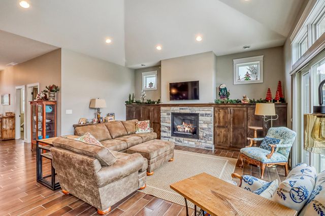 1904 Bridgeview Boulevard, Detroit Lakes, MN 56501