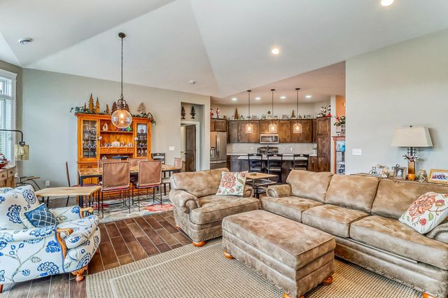 1904 Bridgeview Boulevard, Detroit Lakes, MN 56501