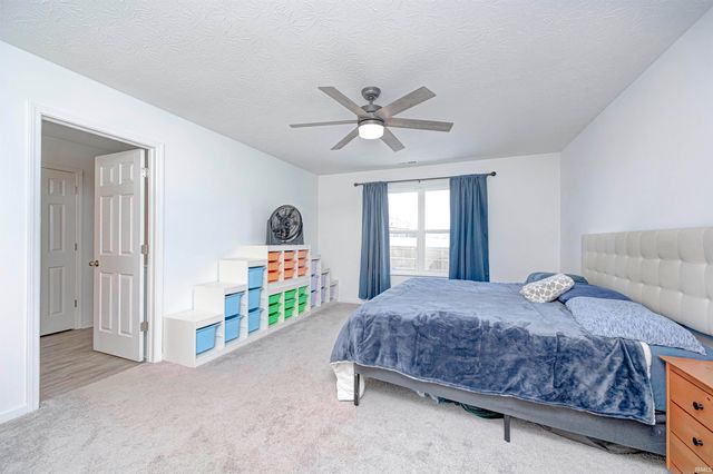 6758 Honeysuckle Way, Pendleton, IN 46064