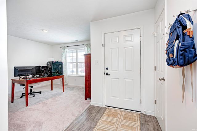 6758 Honeysuckle Way, Pendleton, IN 46064