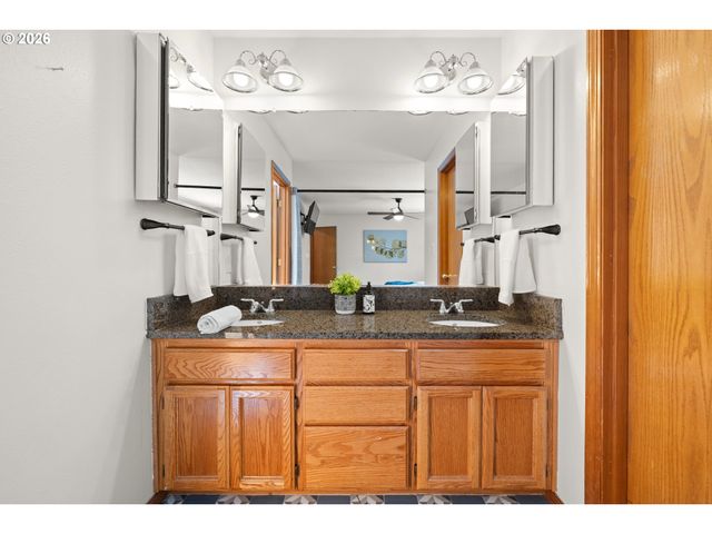 14855 Sw CHARDONNAY Ave, Portland, OR 97224