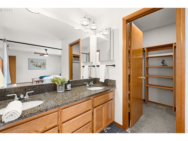 14855 Sw CHARDONNAY Ave, Portland, OR 97224