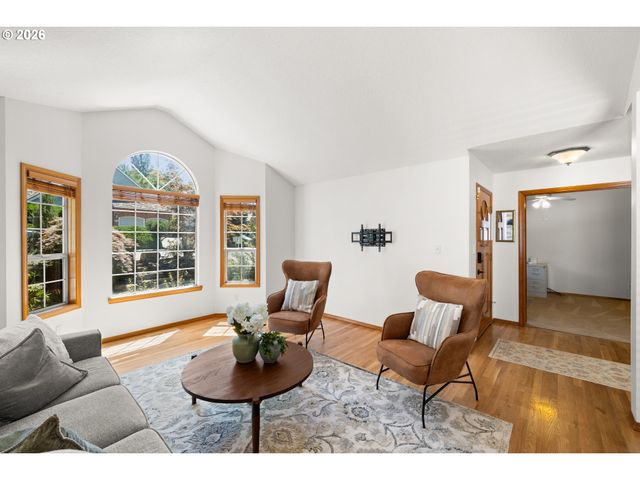 14855 Sw CHARDONNAY Ave, Portland, OR 97224