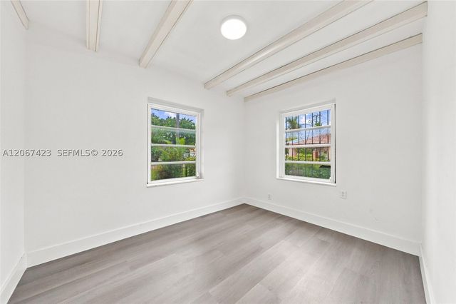 3500 NW 1st St 1A, Miami, FL 33125