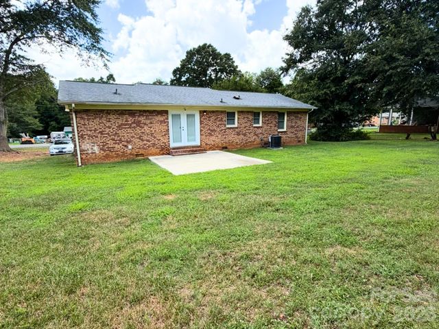 2109 Fernwood Drive, Shelby, NC 28152