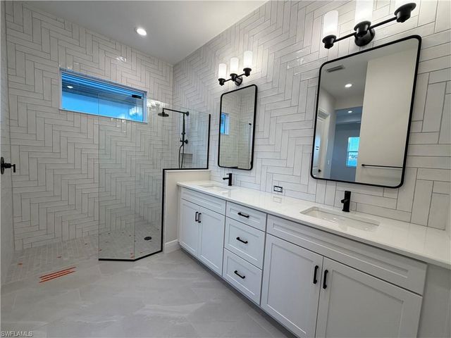 4013 Perseus ST, Naples, FL 34120