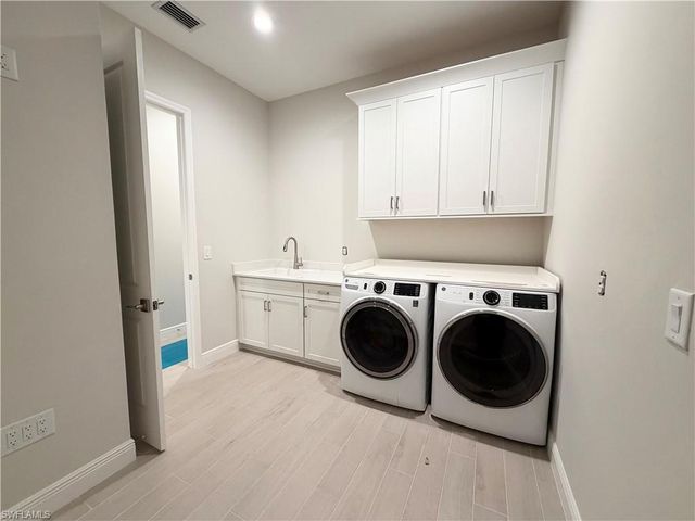 4013 Perseus ST, Naples, FL 34120