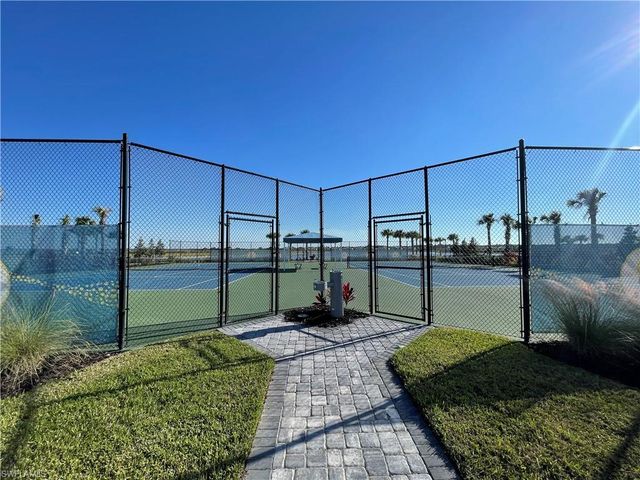 4013 Perseus ST, Naples, FL 34120